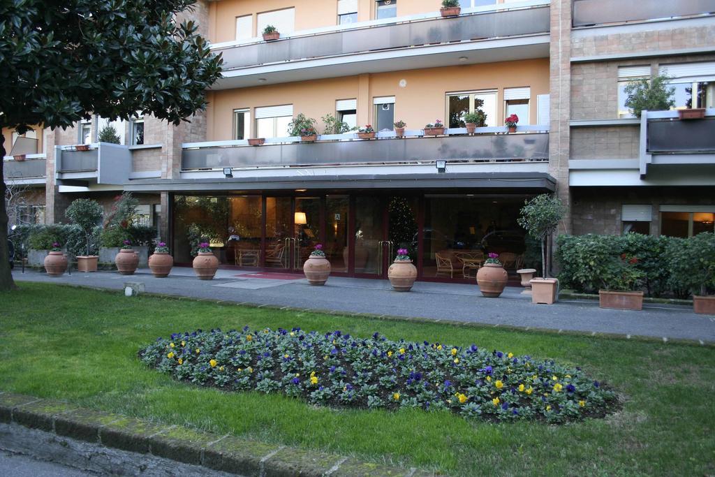 Megi San Peter Apartment Roma Exterior foto